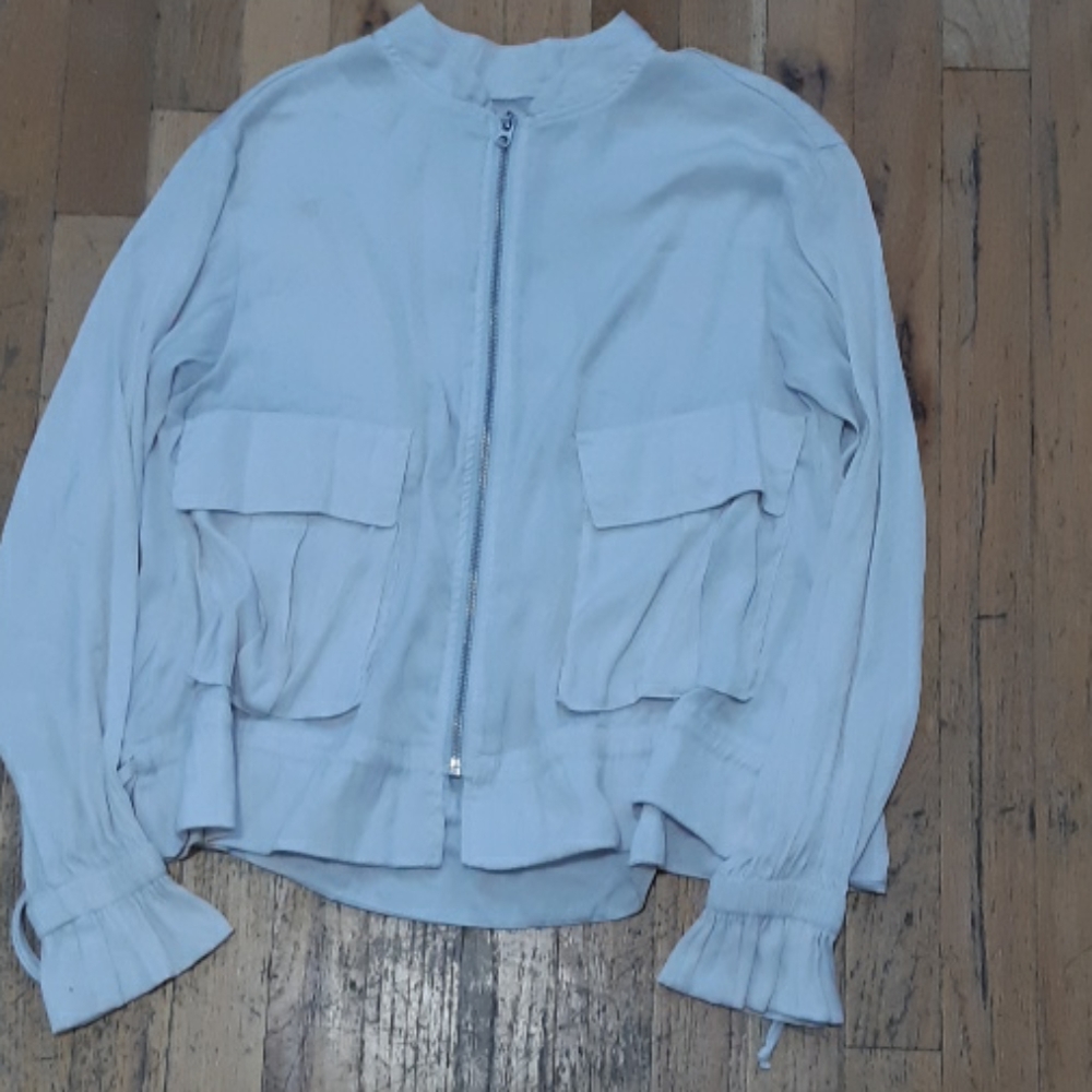 H&M Cream Cropped Jacket - Picture 1 of 8